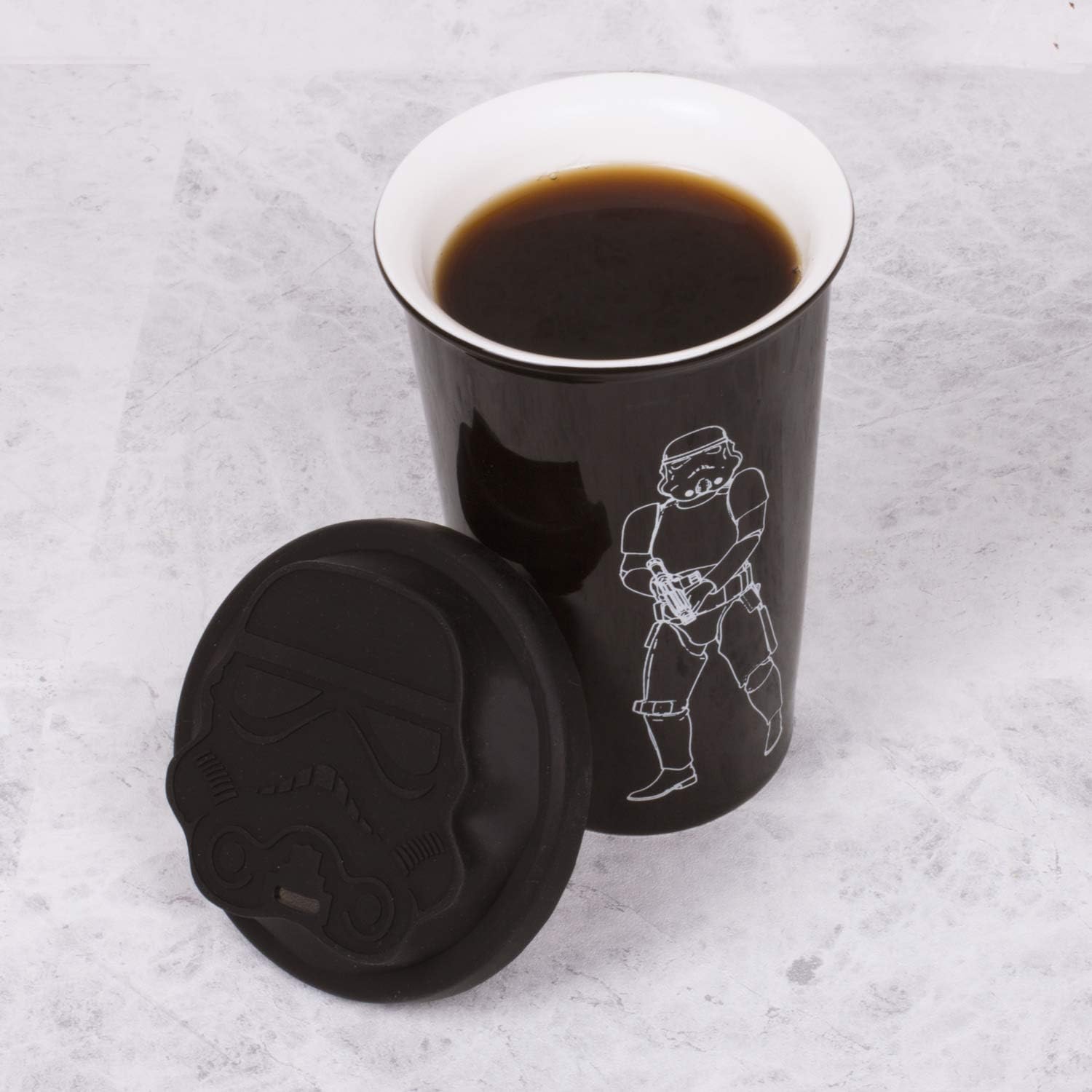 Shepperton Design STMTRPTMB Original Stormtrooper Ceramic Mug with Silicone Lid (Black