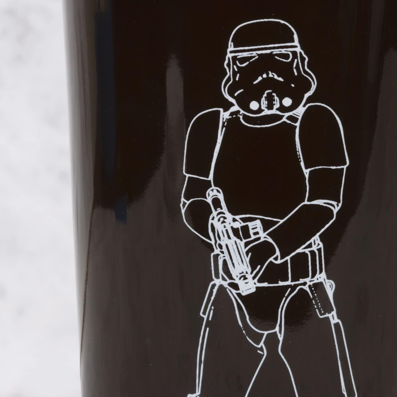 Shepperton Design STMTRPTMB Original Stormtrooper Ceramic Mug with Silicone Lid (Black