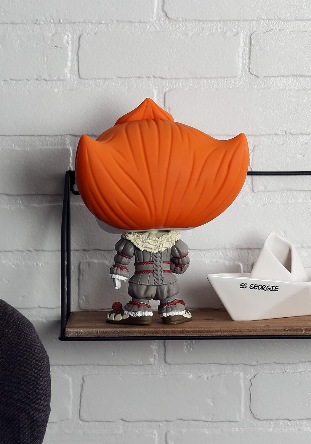 Funko POP! Movies: IT: Chapter 1-10" Pennywise With Boat - IT 2017 - Collectable Vinyl Figure - Gift Idea - Official Merchandise - Toys for Kids & Adults - Movies Fans - Model Figure for Collectors Standard