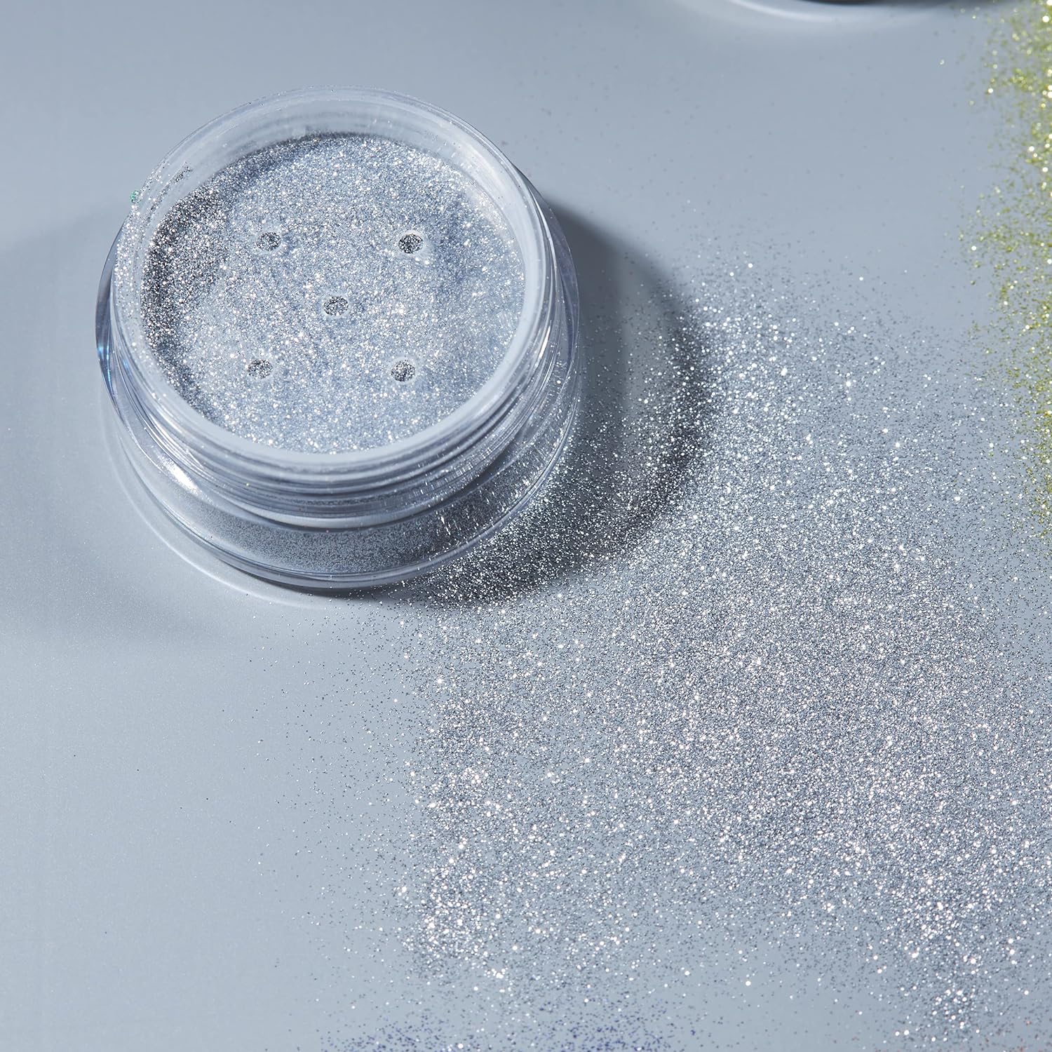 Smiffys Moon Glitter Classic Ultrafine Glitter Dust, Silve