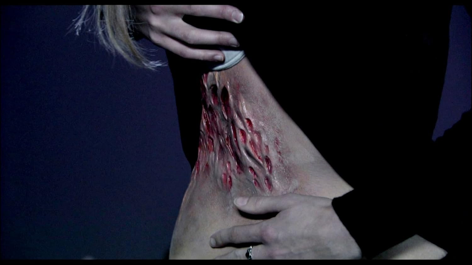 Beyond Possession (blu-ray) (import) Jodie Ahlborn; Keiron Freiga