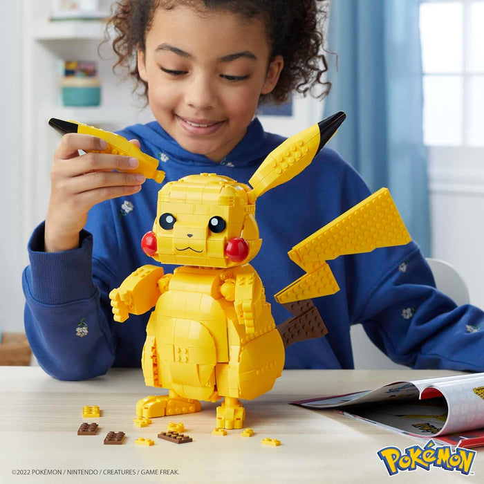 MEGA Pokémon Action Figure, Jumbo Pikachu Pokemon, Building Toys for Kids and Adults, Collectible Character Model with 825 Pieces, 32 cm Tall, Toy for Ages 8 and Up, FVK81