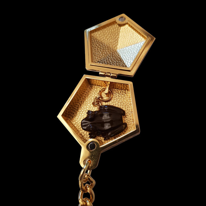 The Noble Collection Chocolate Frog Key Chain Chocolate Frog Keyring For Keys With Honeydukes Sweetshop (NON-EDIBLE) Chocolate Frog - Officially Licensed Harry Potter Replica