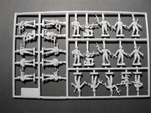 The Hobby Company Italeri 510006045 – 1:72 2nd WW German Paratroopers