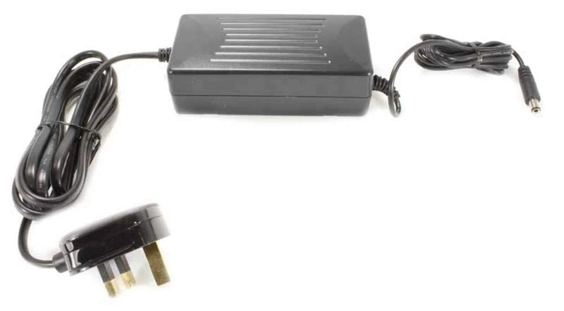 Scalextric Hornby P9300 Digital 15 V 4 Amp Transformer