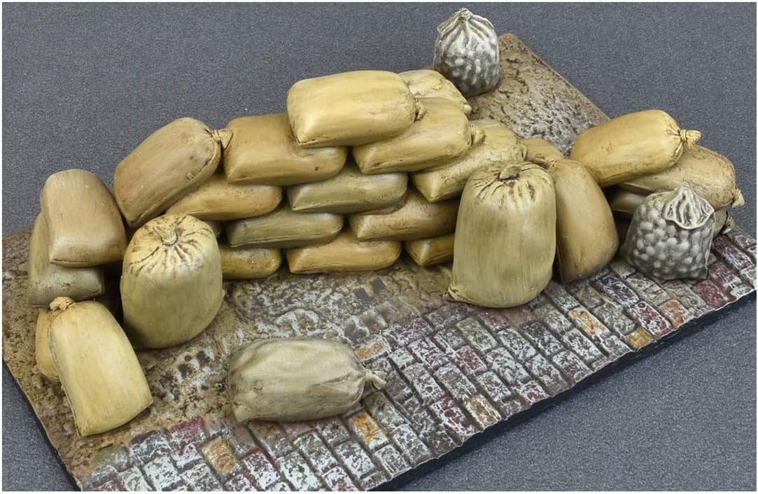 Miniart MIN35586 Hessian Bags (sand, cement, vegetables) Plastic Model kit, Various