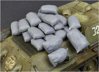 Miniart MIN35586 Hessian Bags (sand, cement, vegetables) Plastic Model kit, Various