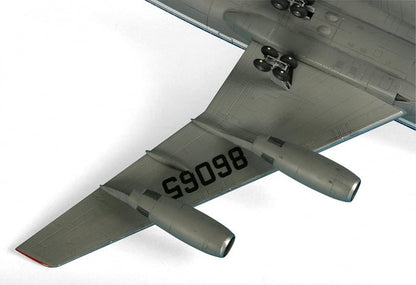 Zvezda 500787001 – 1:144 Passenger Aircraft Ilyushin IL-86