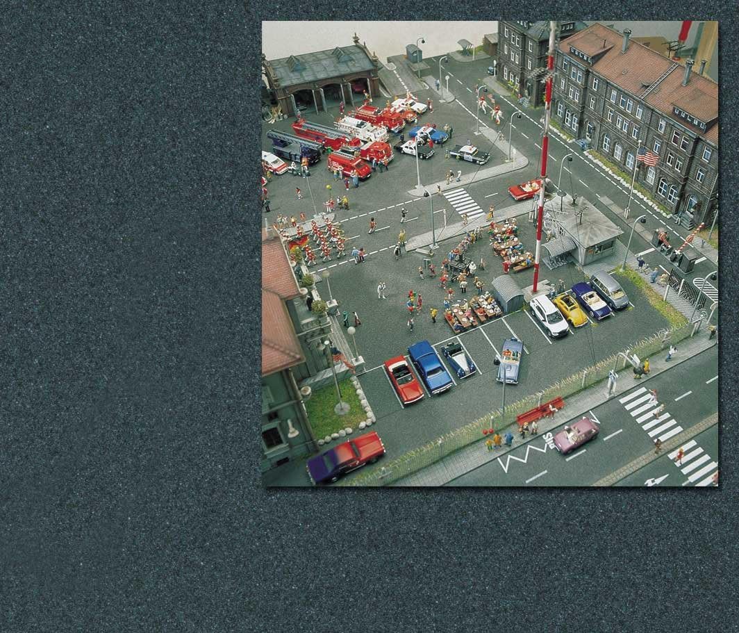 Tarmac Square Medium