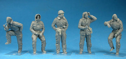 MiniArt - British Tank Crew Winter Uniform