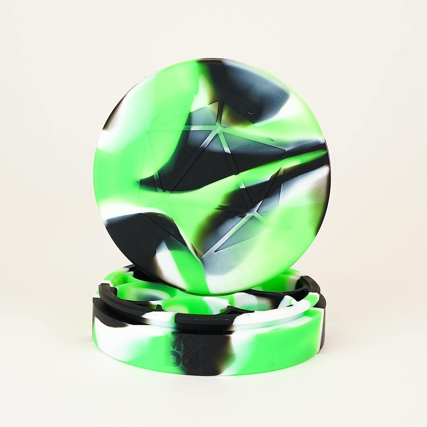 Metallic Dice Games Silicone Round Dice Case: Green/Black/White, Role Playing Game Dice Accessories for Dungeons and Dragons