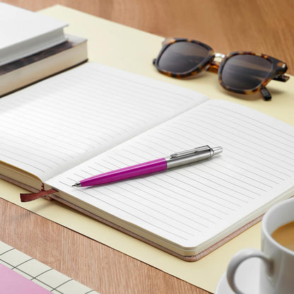 Parker Jotter Originals Ballpoint Pen | Classic Magenta Finish | Medium Point | Blue Ink | 1 Count