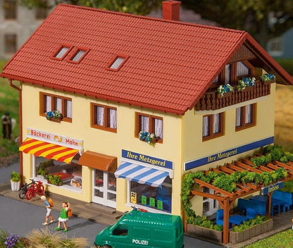 FALLER Butcher's/Bakery Model Kit with 179 Pieces 114 x 73 x 76 mm I Model Railway Accessories N I Model Railway Butcher Shop with Shop Window