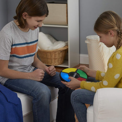 Hasbro Gaming, Simon, Electronic Memory Game, for Kids, Ages 8 and Up, Handheld Light and Sound Game, Classic Simon