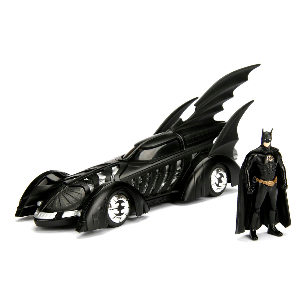 Jada Toys 253215003 Batmobil 1995, hochdetailiertes 1:24 Modellauto inkl. Batman-Figur, Cockpit und Türen können geöffnet werden, mit Freilauf, schwarz