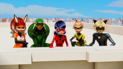 Miraculous: Tales of Ladybug and Cat Noir - Season 2 Queen Wasp & Other Stories (Vol 4)