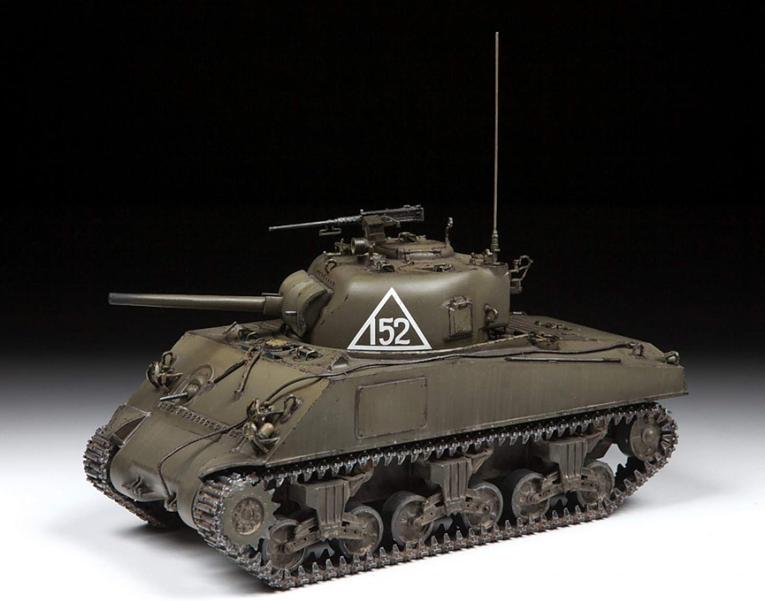 Zvezda 530003702 1:35 M4A2 Sherman (75 mm) Medium US WWII Model Kit, Plastic Construction Kit, Assembly Kit for Assembly, Detailed Replica