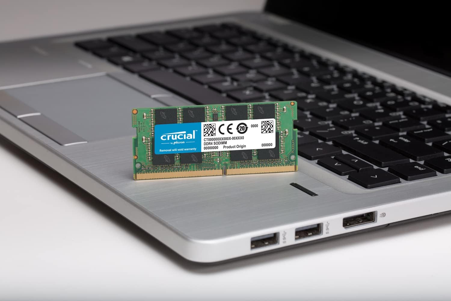 Crucial RAM 8GB DDR4 3200MHz CL22 (or 2933MHz or 2666MHz) Portable Memory CT8G4SFRA32A