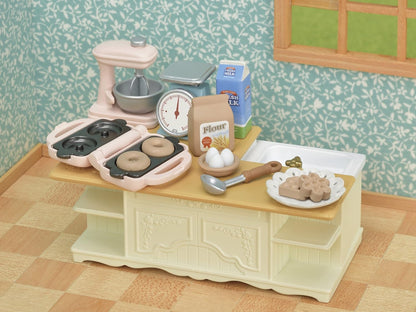 Sylvanian Families 5442 Kitchen Island Playset