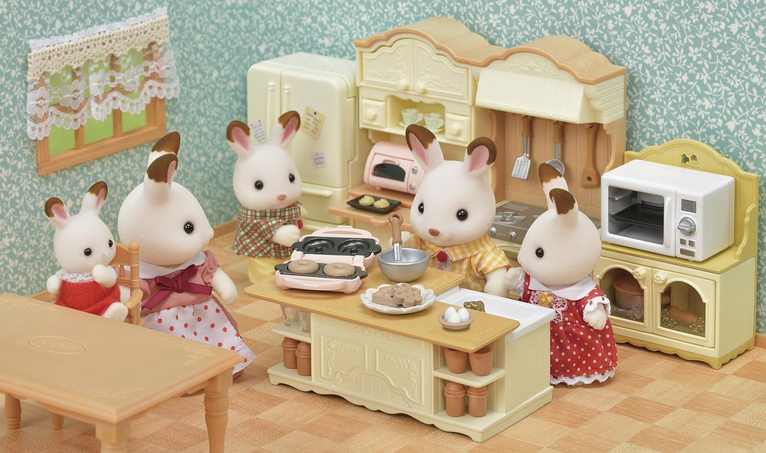 Sylvanian Families 5442 Kitchen Island Playset