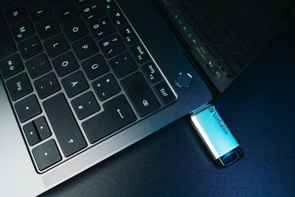 Verbatim 98666 64 GB Secure Pro USB 3.0 Flash Drive