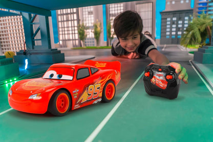Disney Cars RC Turbo Racer Lightning McQueen 1:24 2 Channel USB chargeable car and battery operated remote control
