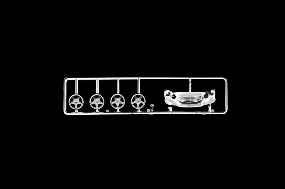 Italeri 3638S 1:24 Mercedes Benz 600S Building, Stand Model Making, Crafts, Hobby, Gluing, Plastic Kit, Detailed