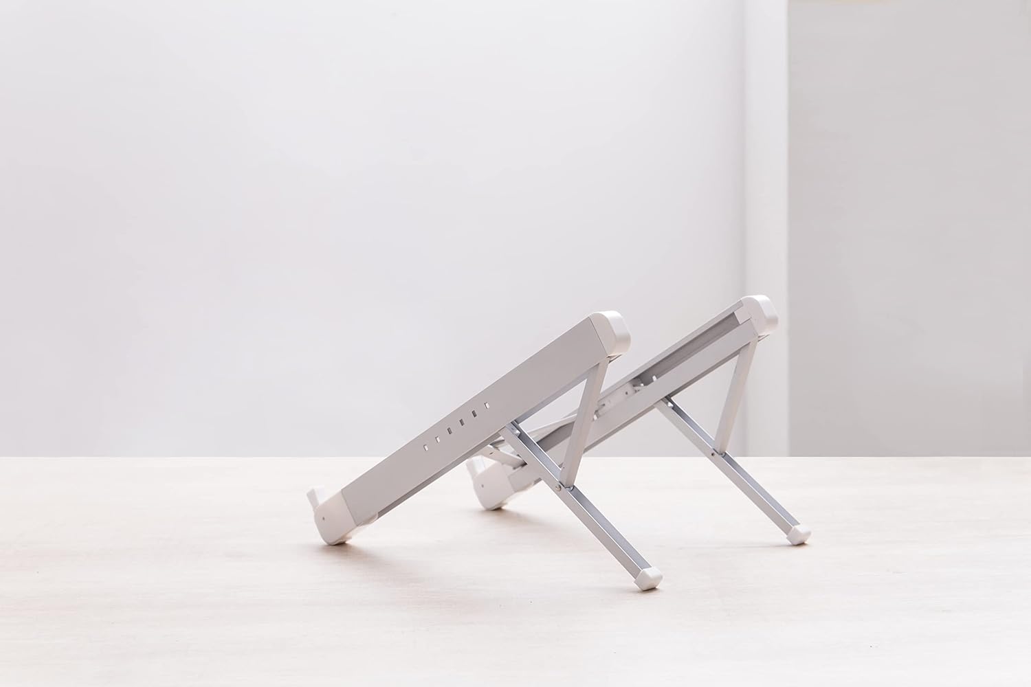 Neomounts FOLDABLE NOTEBOOK DESK STAND SILVER
