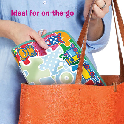 AquaDoodle Tomy - Mes 1ères Marques, Tapis de Dessin à l'eau pour Bébé, Jeu Officiel de Tomy de Coloriage et de Dessin, Non salissant, Tapis pour Bébés, Garçons et Filles, Multicolore