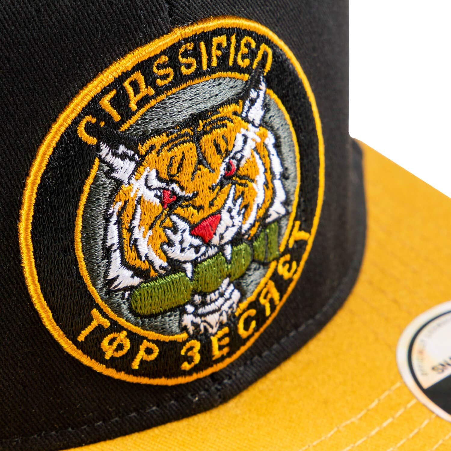 Gaya Entertainment Call of Duty: Cold War Snapback Top Secret Patch