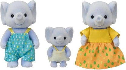 Sylvanian Families 5376 Elephant Family, Multi-Coloured & Soft Serve Ice Cream Shop, for 3 years to 10 years,Multicolor,12.79 x 7.29 x 11.69 centimeters + Soft Serve Ice Cream Shop