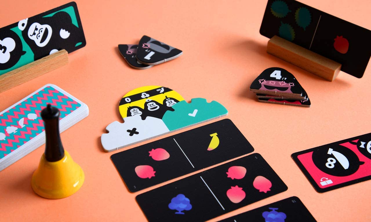 Oink Games "Durian • Speedy Strategy Board Games For 2-7 Players • Practise Your Bidding & Bluffing • Best Family Games For 7 Year Olds +
