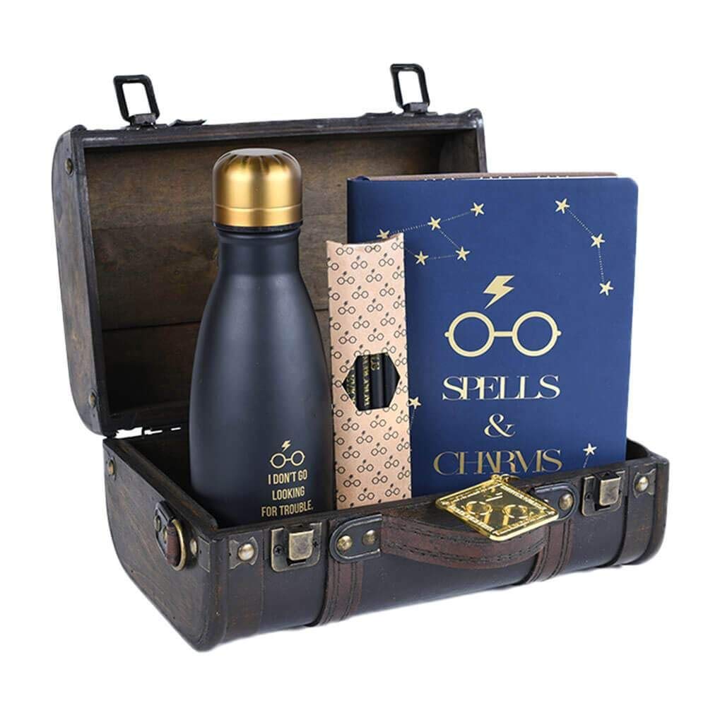 Harry Potter GP85536 Hogwarts Trunk Trouble Finds Me Aufbewahrungsbox, offizielles Lizenzprodukt