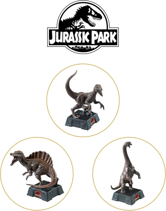 The Noble Collection Jurassic Park Chess Set - 32 Highly Detailed Plastic Chess Pieces - Officially Licensed Jurassic Park Film Set Movie Game Gifts