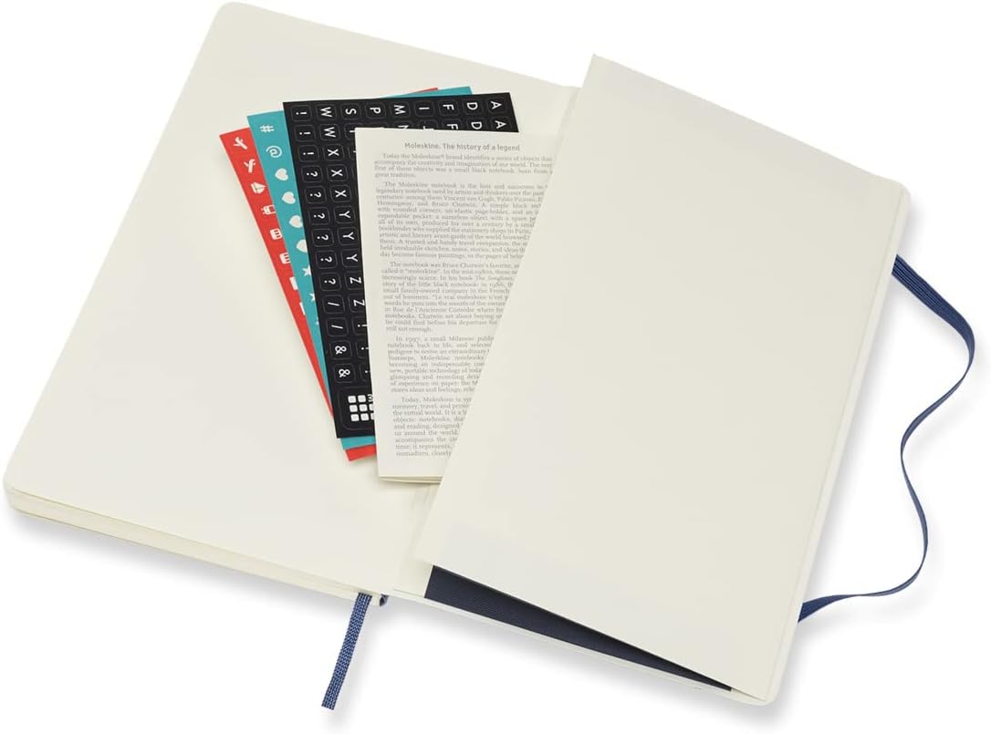 Moleskine - 18-Month Weekly Planner/Diary, Weekly Planner 2021/2022, Weekly Notebook with Soft Cover and Elastic Closure, Size Large 13 x 21 cm, Colour Sapphire Blue, 208 Pages