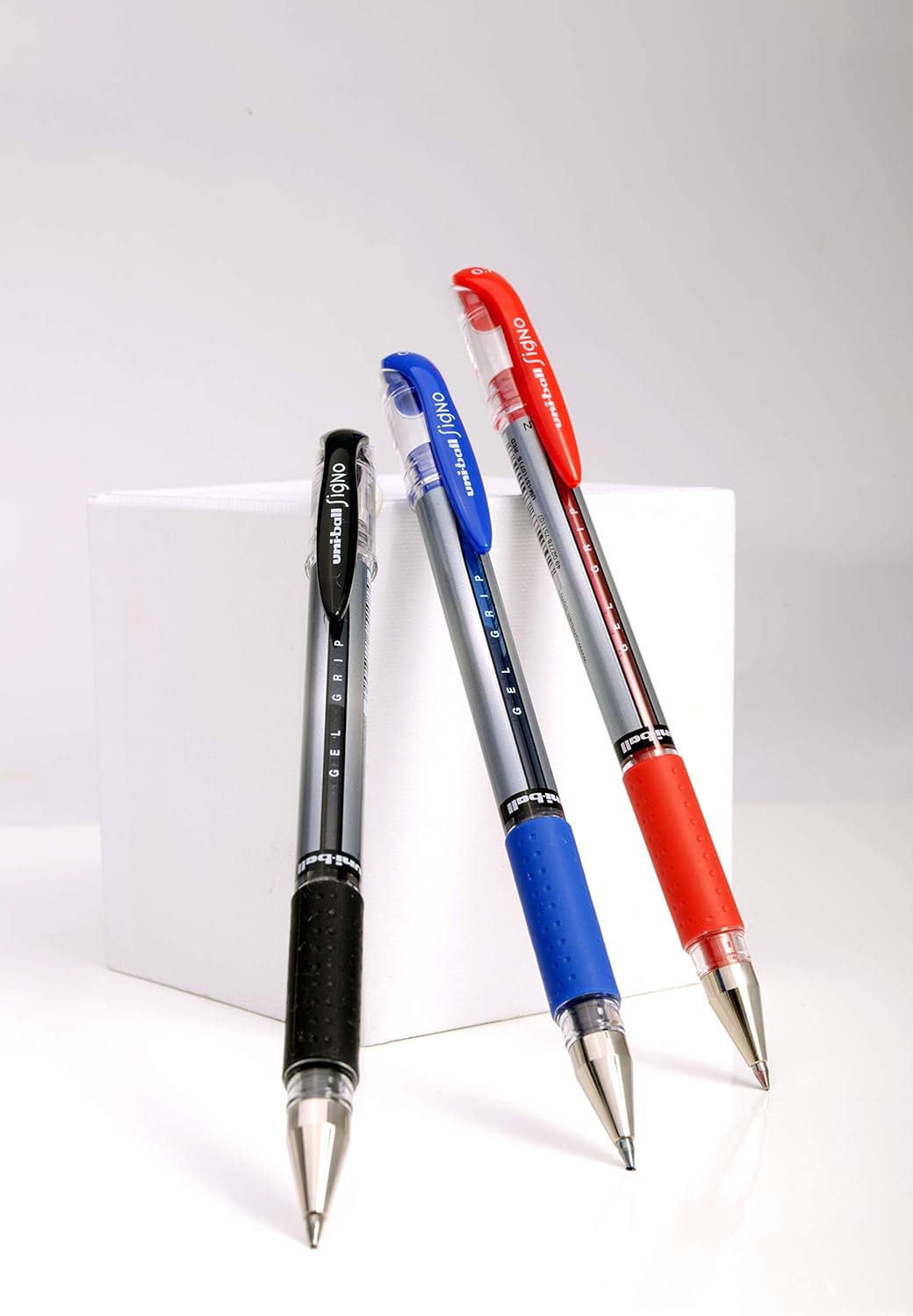 Uni-Ball UM151S Rollerball Pens Grip 0.7 mm Tip 0.5 mm Stroke Width (12 per pack) - Blue