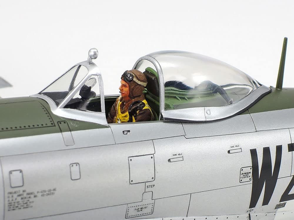 Tamiya 300061090-1:48 WWII US Republic P-47D Thunderbolt Razorback