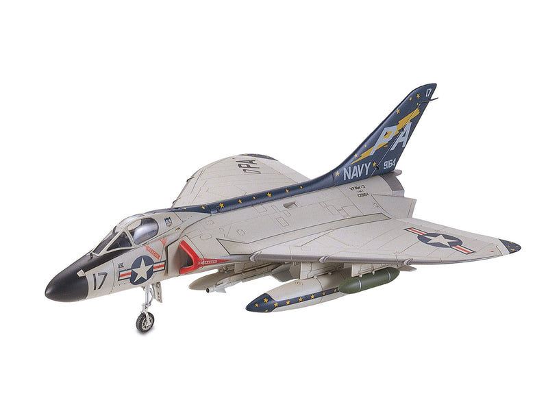 Tamiya 1/72 War Bird Collection WB-41 Sukairei