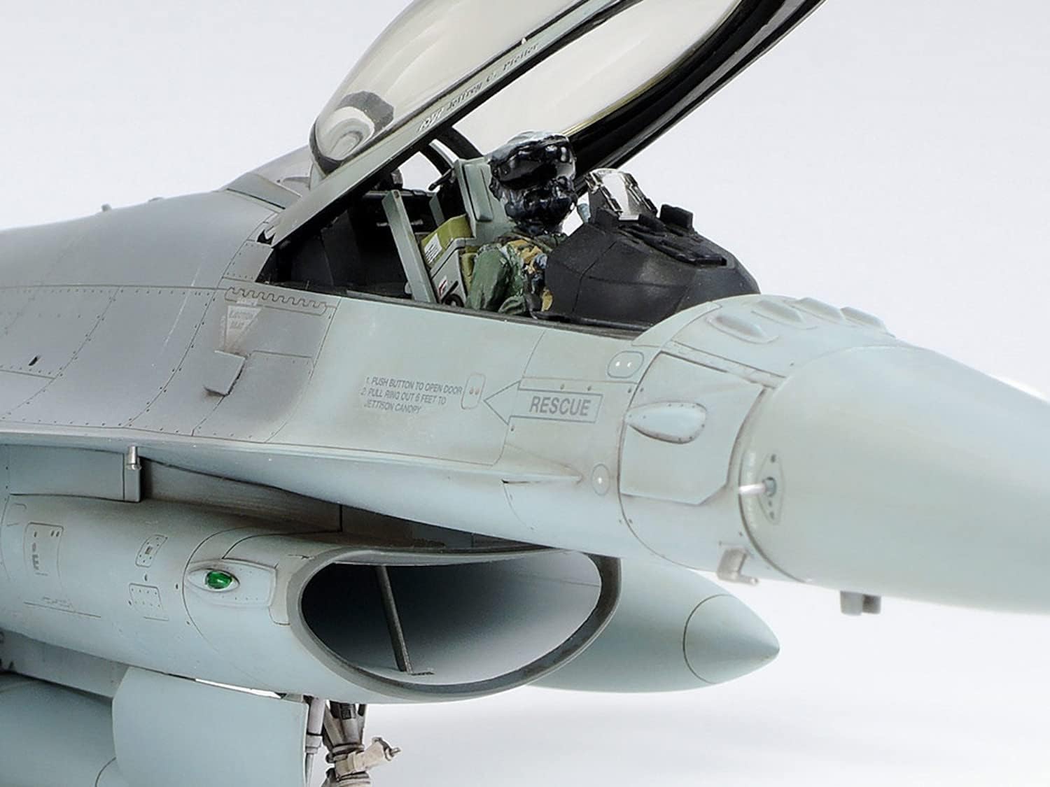 Tamiya- Lockheed F-16C Falcon (-) (-) Kit de Modelo, Color Negro, Small (61101