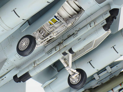 Tamiya- Lockheed F-16C Falcon (-) (-) Kit de Modelo, Color Negro, Small (61101