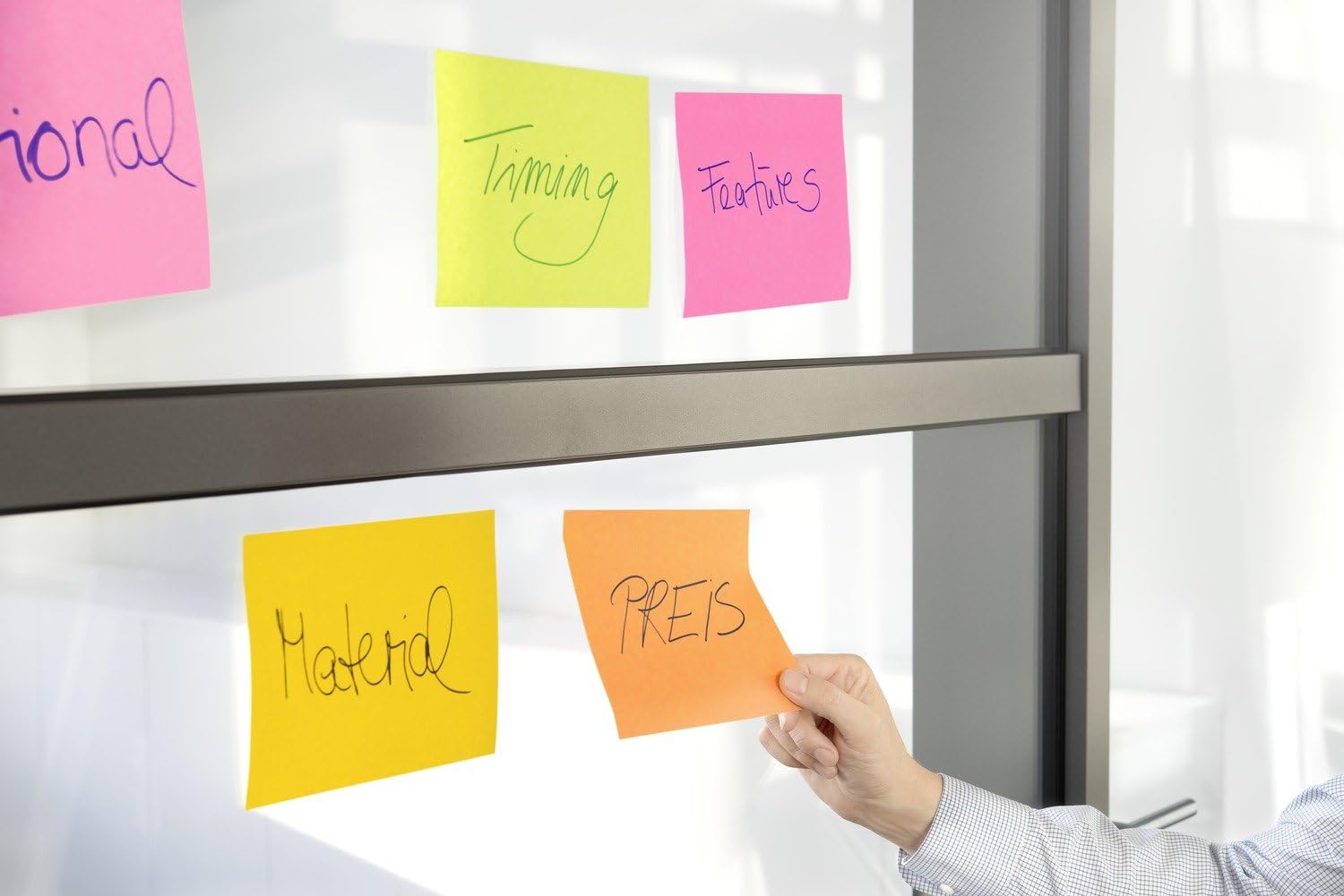 Post-it Super Sticky Large Notes, Pack of 4 Pads, 45 Sheets per Pad, 152 mm x 101 mm, Green, Yellow, Orange, Pink Colors - Large Extra Sticky Notes For Note Taking, To Do Lists & Reminders