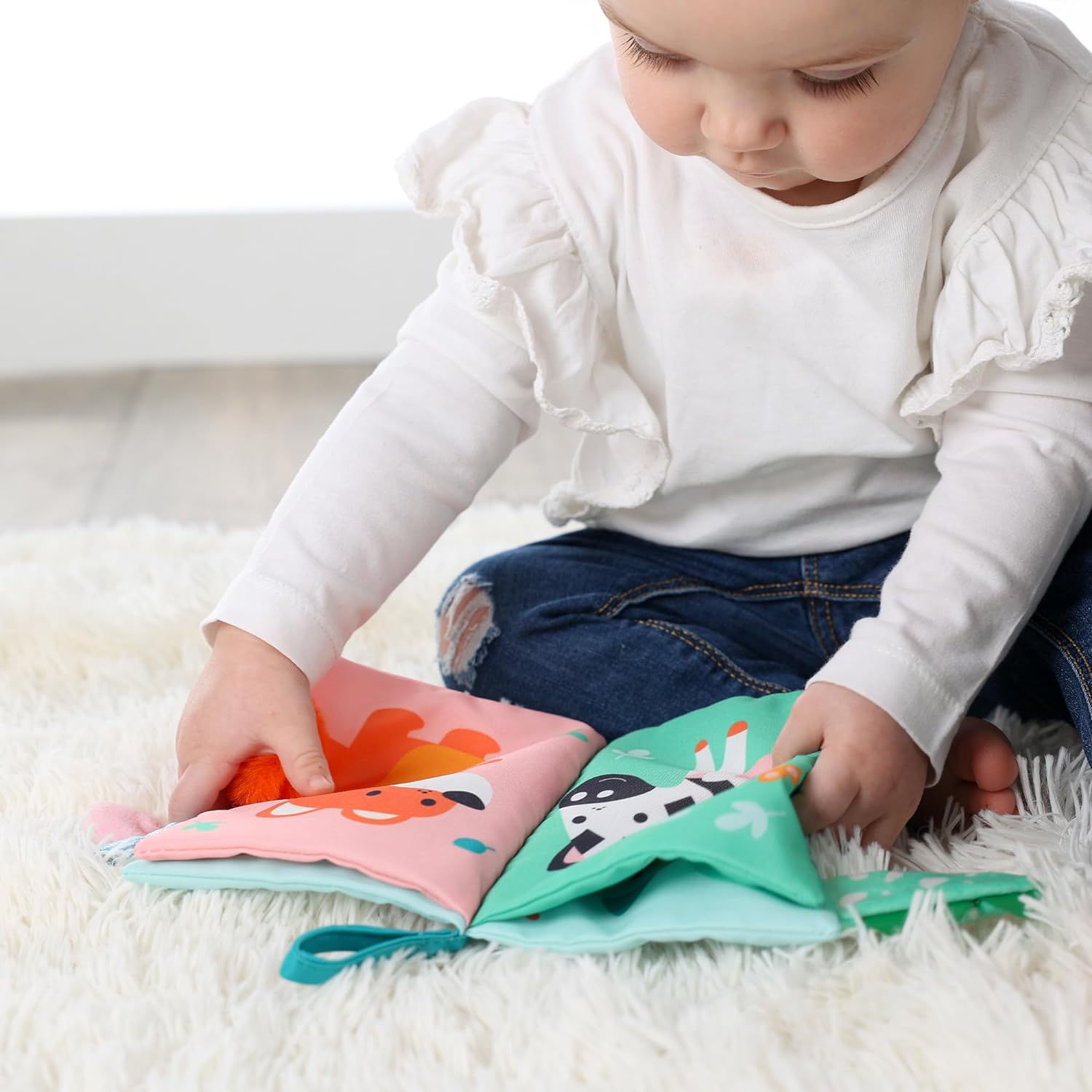 SES Creative 13112 Sensory Animal Tails Cloth Book