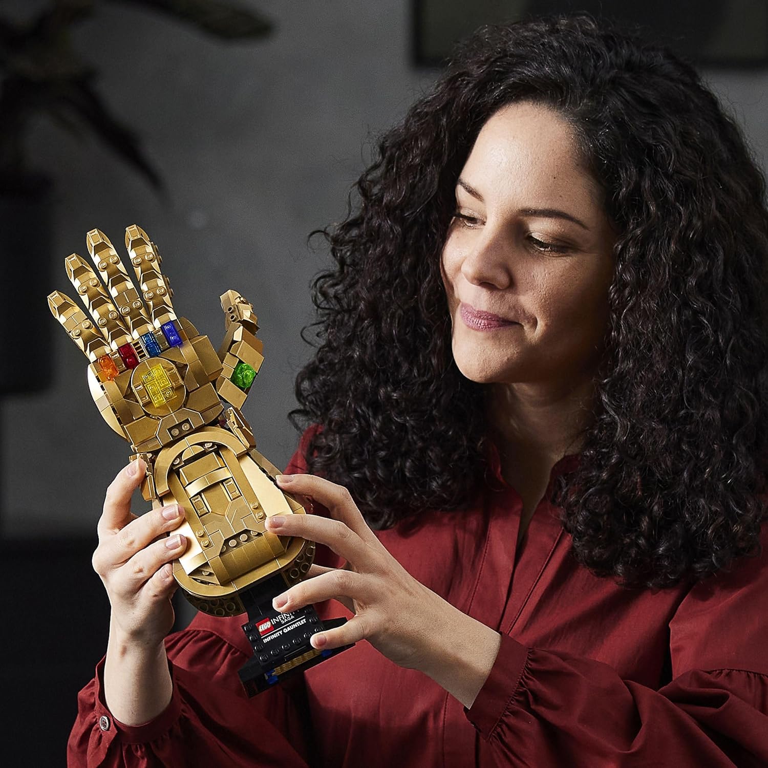 LEGO 76191 Marvel Infinity Gauntlet Set, Collectible Thanos Glove With Infinity Stones, Collectible Avengers Gift Men, Women, Him, Her, Model Kits Adults To Build