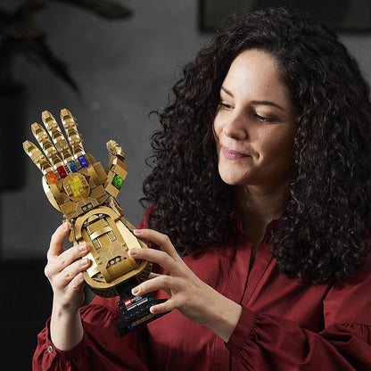 LEGO 76191 Marvel Infinity Gauntlet Set, Collectible Thanos Glove With Infinity Stones, Collectible Avengers Gift Men, Women, Him, Her, Model Kits Adults To Build
