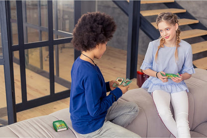 Top Trumps Bugs Classic Card Game, learn facts about the Black Widow, furry Tarantula, Praying Mantis and the Ladybird in this educational packed game, gift and toy for boys and girls aged 6 plus Bugs