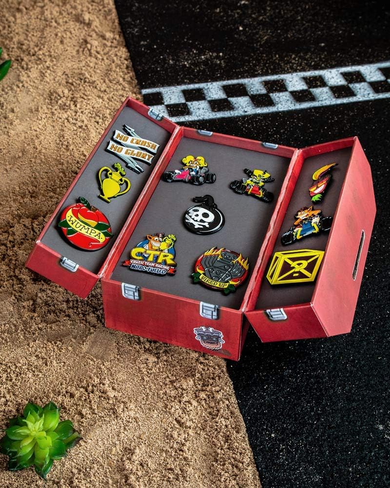 Crash Team Racing Toolbox Pin Badge Set Black