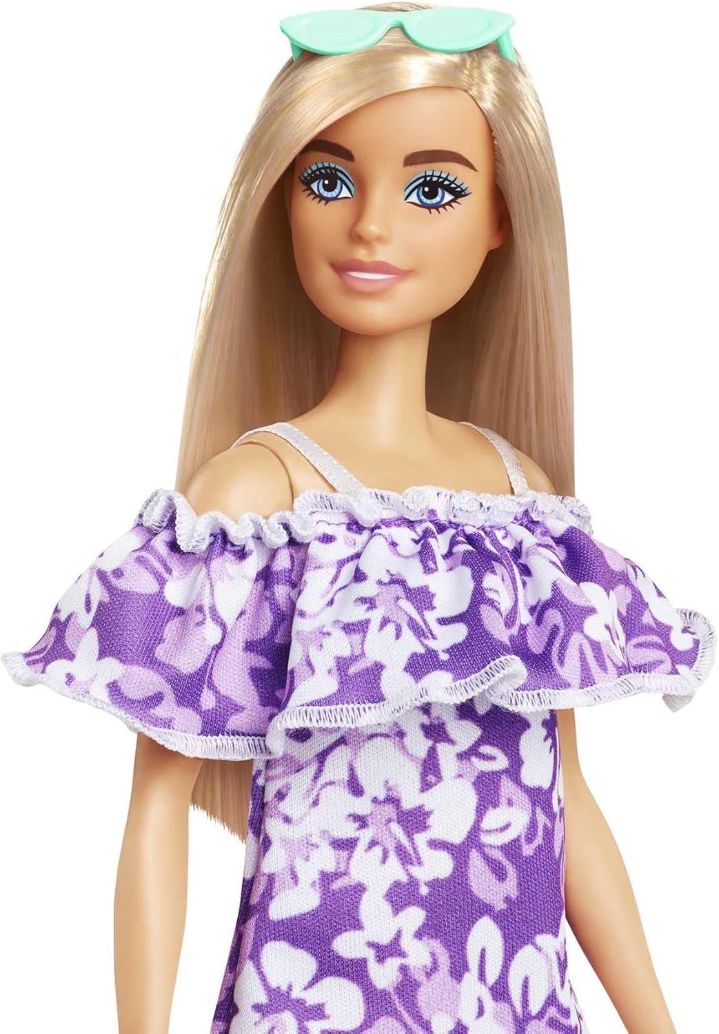 Barbie Loves The Ocean Beach-Themed Doll (11.5-inch Blonde), Made from Recycled Plastics, Wearing Fashion & Accessories, Gift for 3 to 7 Year Olds
