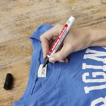 edding 8040 laundry marker - red - 1 pen - round nib 1 mm - textile marker for labelling clothes, wash-resistant at 95°C - laundry pen