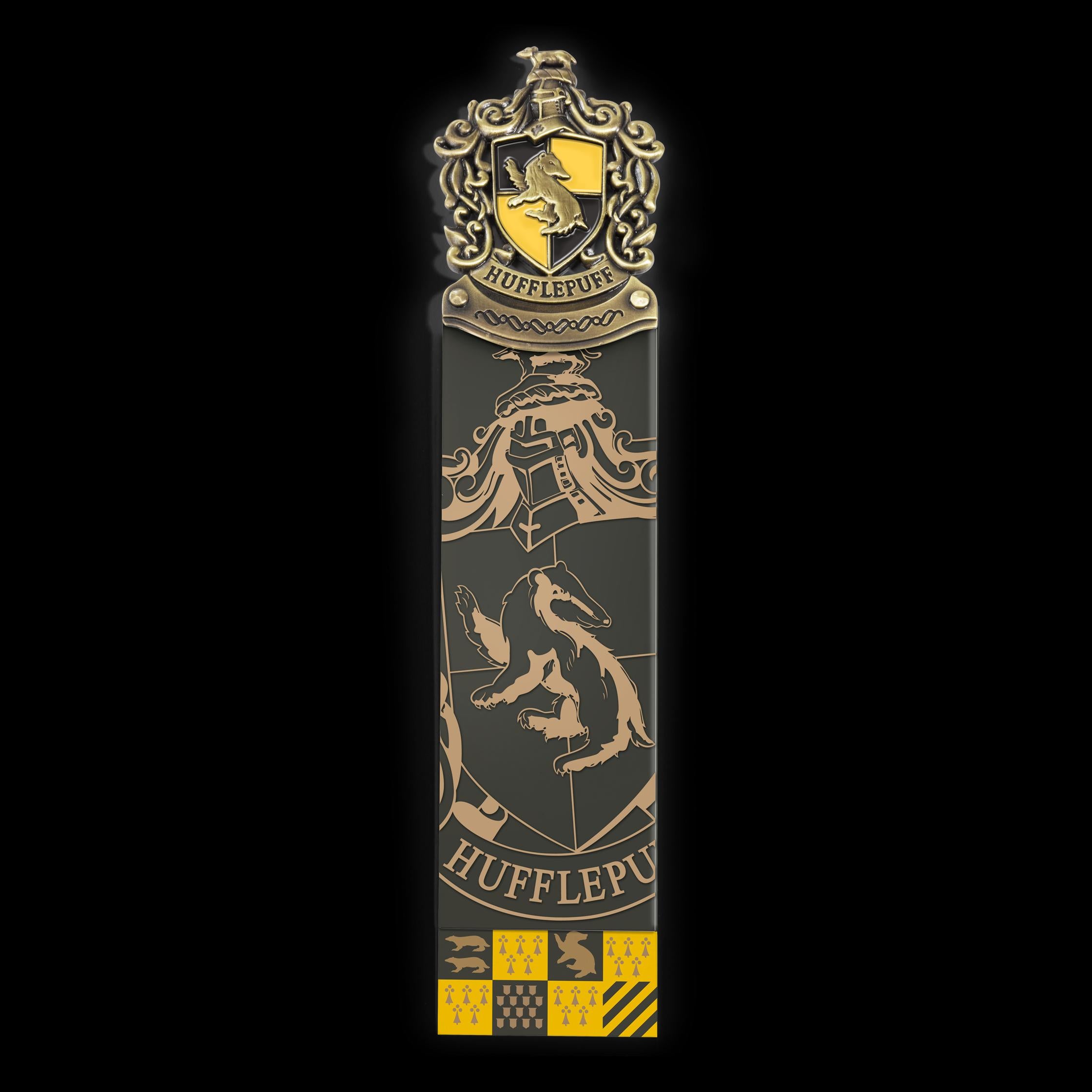 Hufflepuff Crest Bookmark by The Noble Collection - Harry Potter Bookmark with Hand Enamelled Diecast Metal Crest - Officially Licensed Harry Potter Movie Gifts