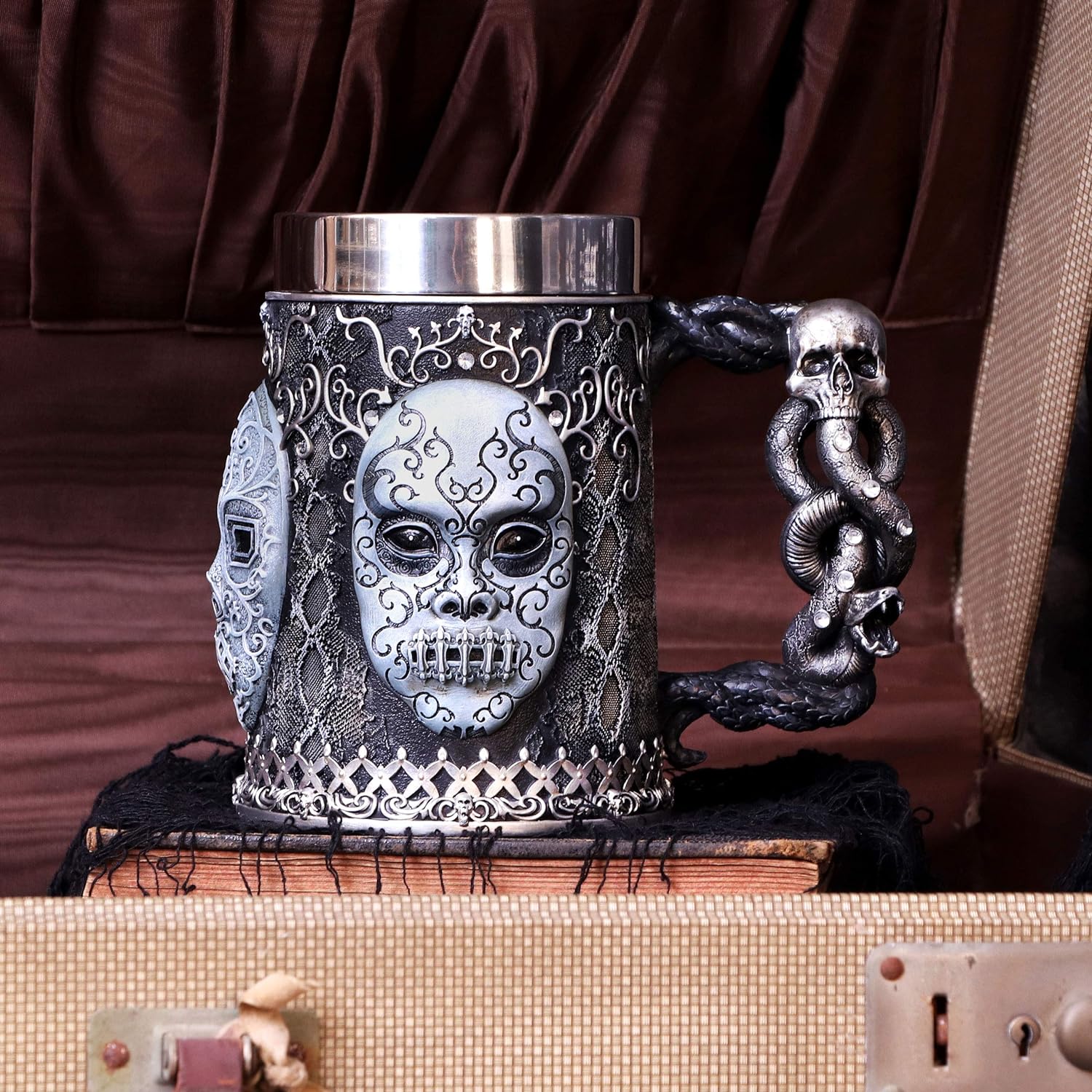 Nemesis Now Collectable Tankard Harry Potter Death Eater Mask Voldemort-Jarra Coleccionable, Resina, Plateado Y Negro, 1 Unidad (Paquete de 1